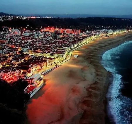 100 Meters From The Beach! Rua Da Paz * Nazaré