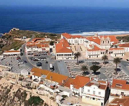 Semesterbostad 100 Meters From The Beach! Rua Da Paz Nazaré